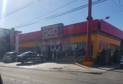 Asaltan Oxxo en Totolac